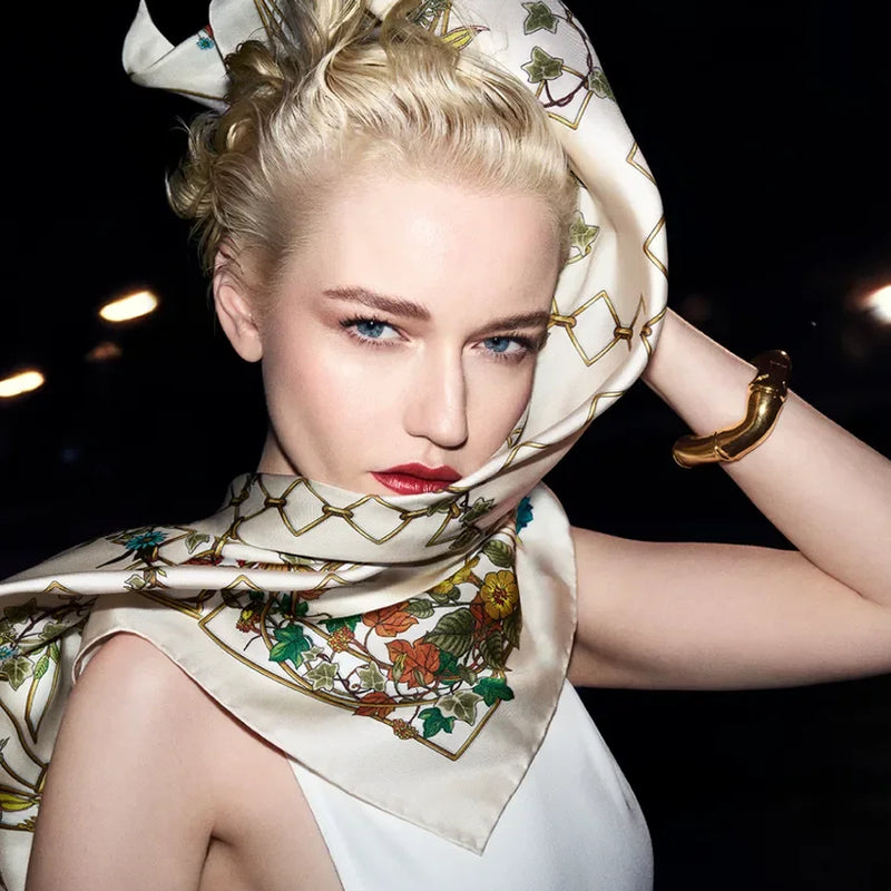 The Gucci Scarf Guide: Iconic Prints & Heritage Styling for 2026