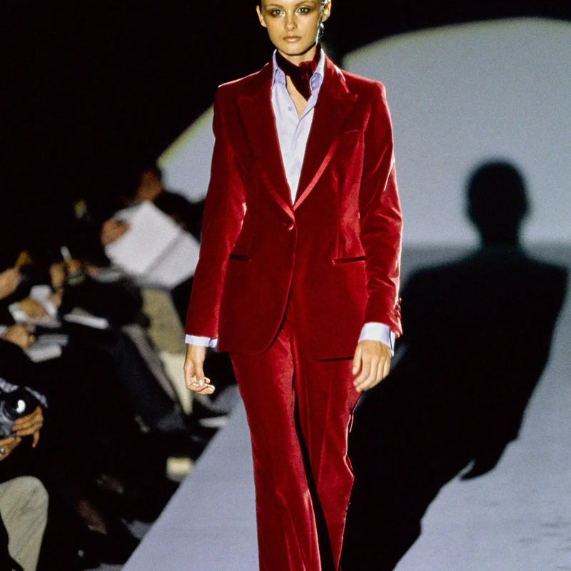 The Savior of Luxury: How Tom Ford Resurrected Gucci from Near Bankruptcy